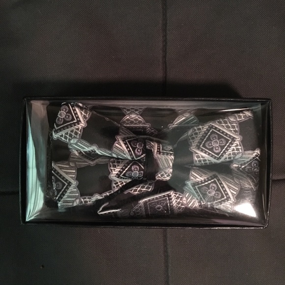 Karl Knox Bowties & Pocket Squares- [brand new!] - Picture 7 of 8